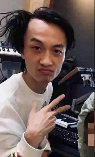 于庚哲前女友爆料视频大全,情感纠葛全记录  第2张