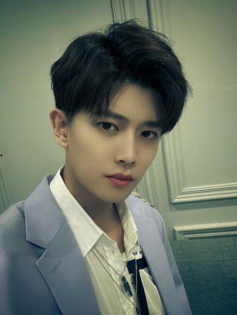 任嘉伦爆料兄弟情的视频,幕后花絮中的真挚情谊  第1张